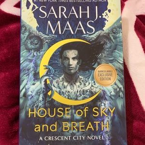 Barnes and Noble House of Sky and Breath Exclusive Edition